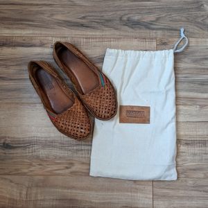 Mohinders Woven Flat Natural Leather